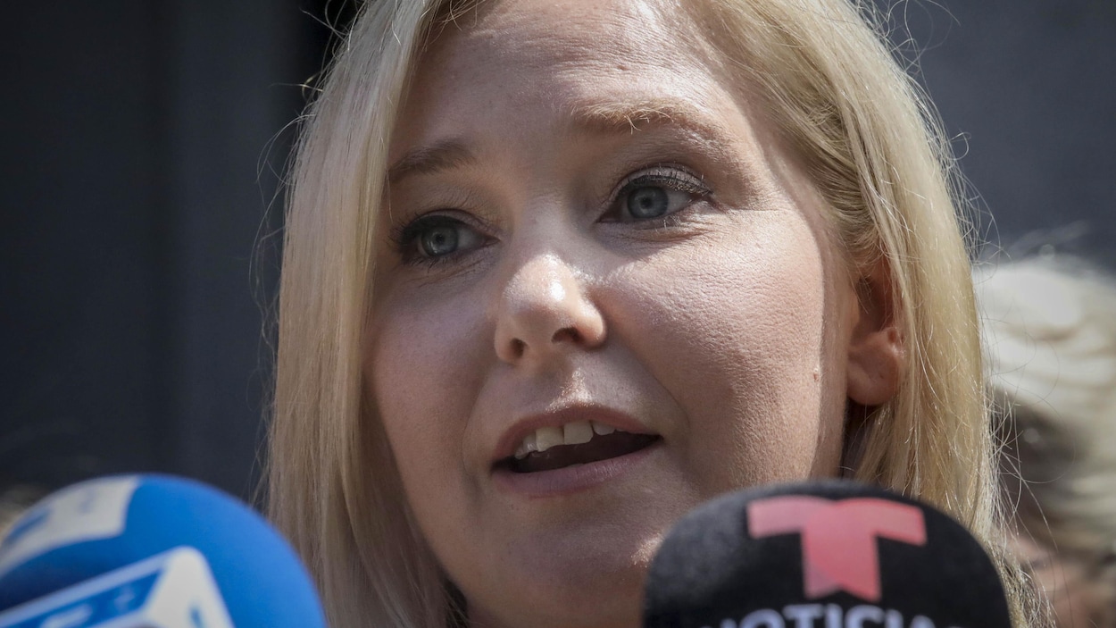 Titre: Le Décès Prématuré de Virginia Roberts-Giuffre, Exposé aux Théories du Complot