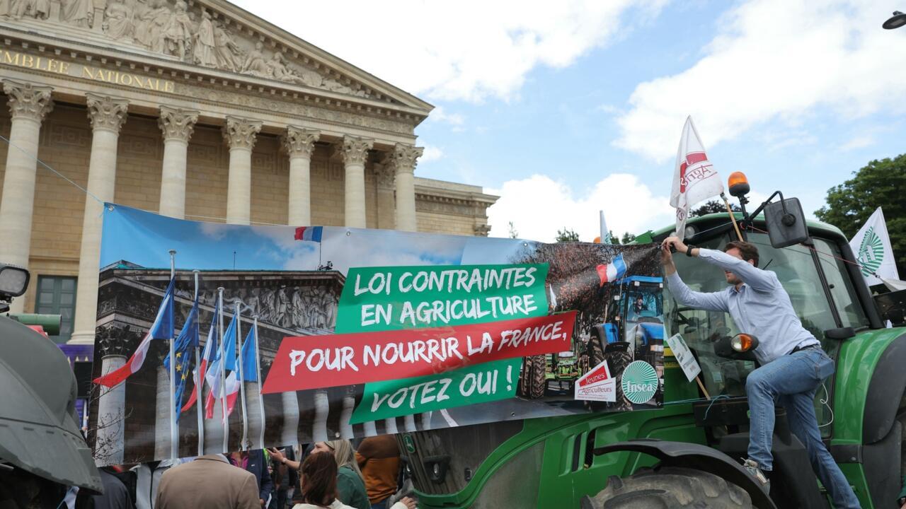 Manifestation des agriculteurs contre la loi Duplomb