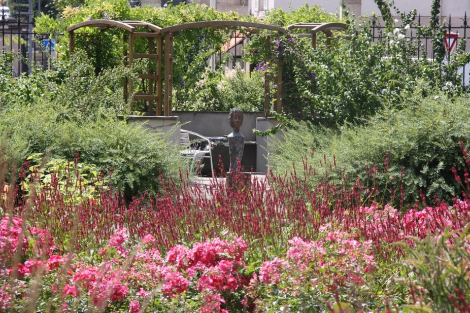 Jardin thérapeutique à Nancy : une initiative célébrée comme un espoir pour les enfants hospitalisés