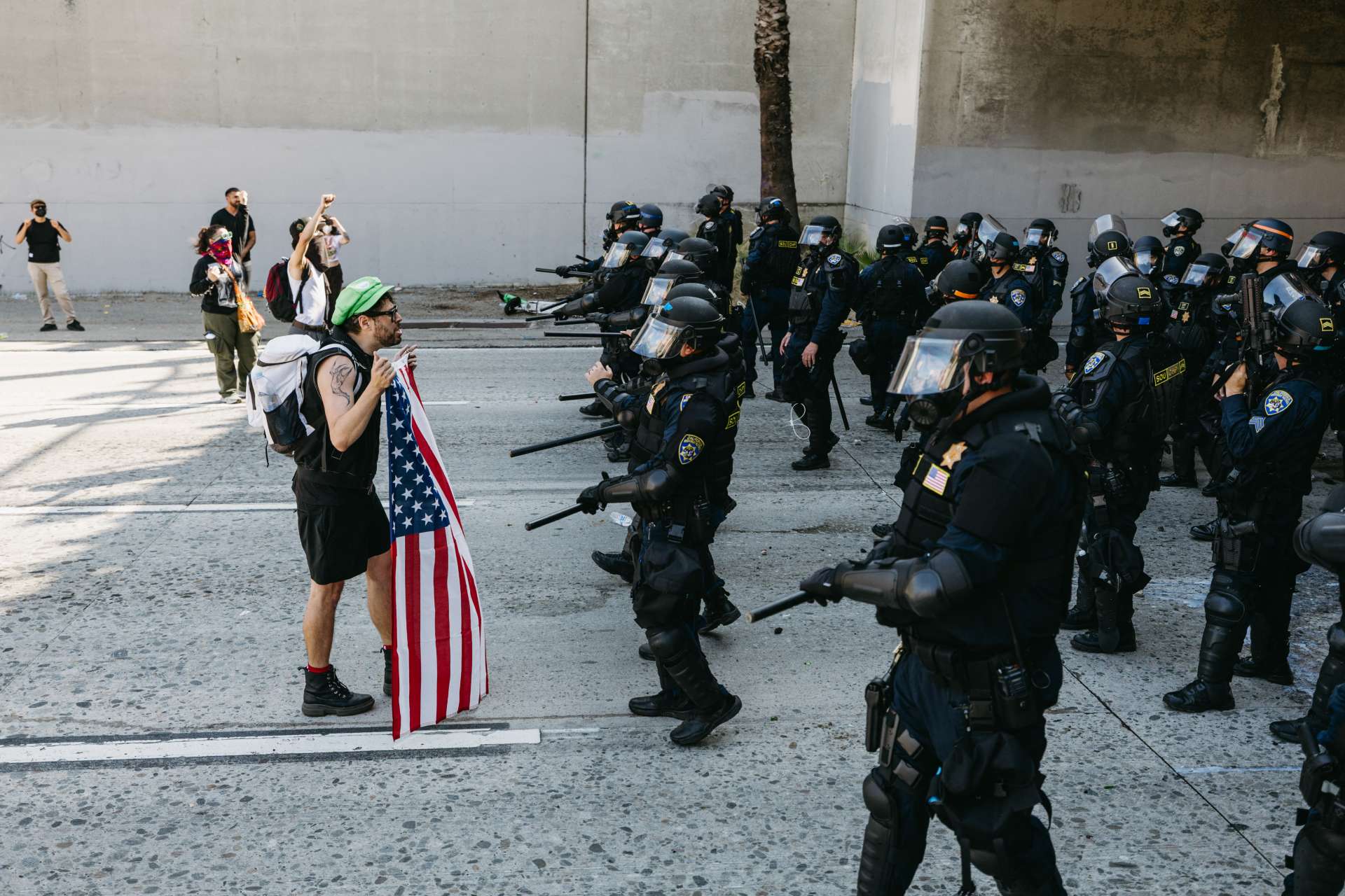 La répression militaire à Los Angeles : une menace croissante pour les droits fondamentaux