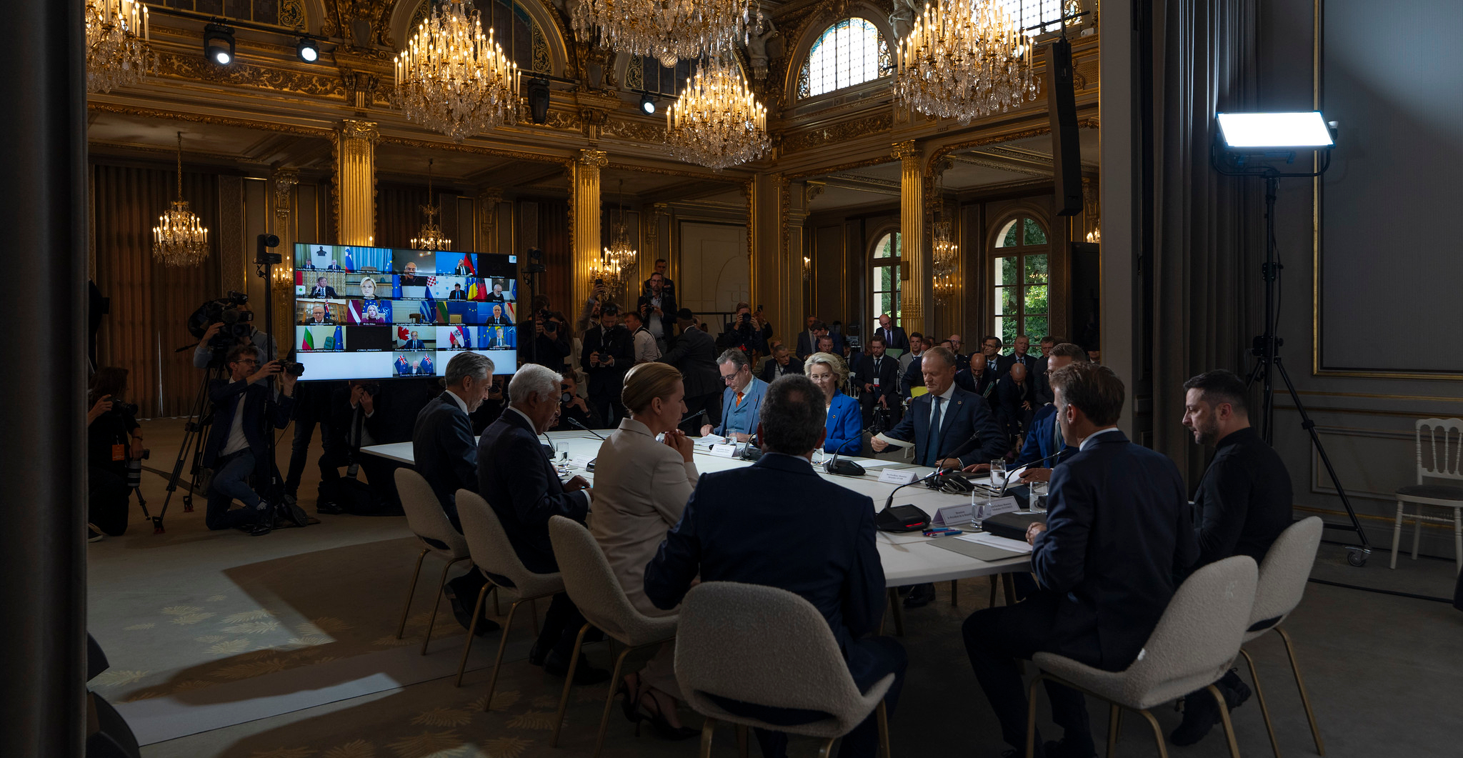 La Coalition des Volontaires : Une Faux Paix pour l’Ukraine ?