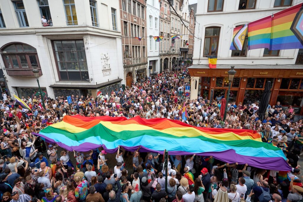 La Cour de Justice européenne impose un agenda LGBTQ+ sur la Pologne